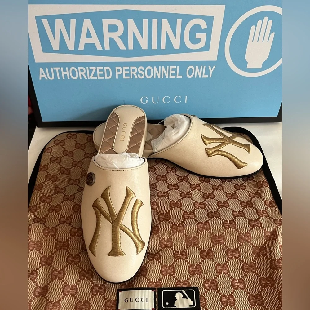 ⚾️🗽 Limited Edition NY Yankees Gucci Princetown Mules🗽⚾️ - Picture 1 of 9
